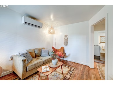 488 B St, Independence, OR 97351 - photo 3