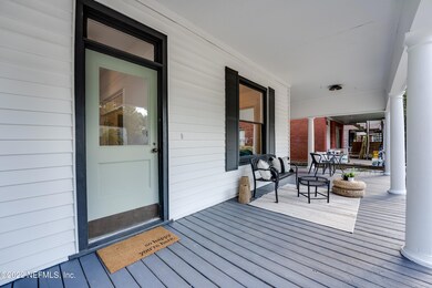 202211011543 Walnut St005LARGE