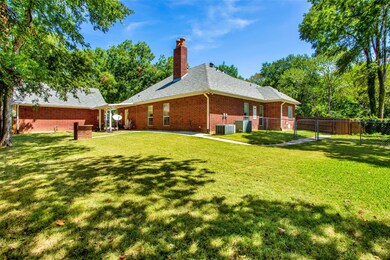 627 Waterloo Lake Dr, Denison, TX 75020 - photo 5