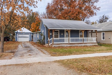 1607 N 8th St, Neodesha, KS 66757 - photo 4