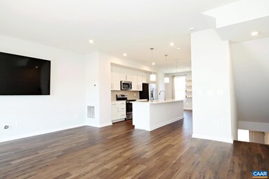 5965 Mccomb St, Crozet, VA 22932 - photo 2