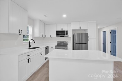 1223 4th St, Statesville, NC 28677 - photo 6