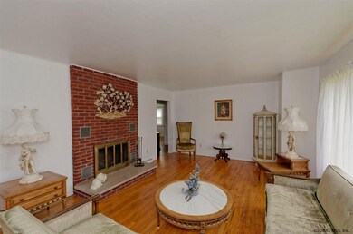 8 Crestwood Ave, Troy, NY 12180 - photo 5