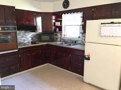 506 Lombard St, Tamaqua, PA 18252 - photo 7