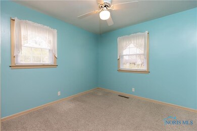 605 Charles Ave, Findlay, OH 45840 - photo 7