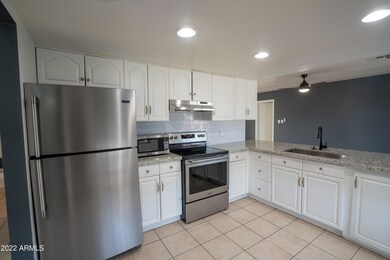 3302 N 79th Ave, Phoenix, AZ 85033 - photo 6