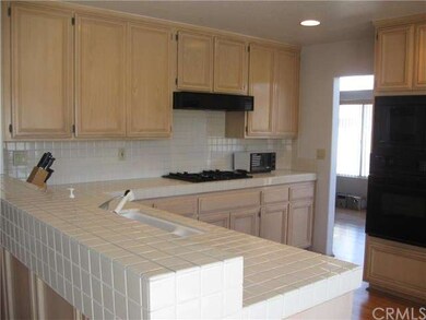Counter space a plenty!