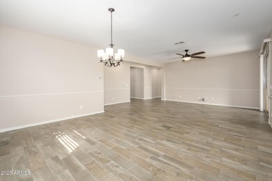 15719 W Laurel Ln, Surprise, AZ 85379 - photo 5