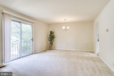 6008 Mardale Ln, Burke, VA 22015 - photo 7