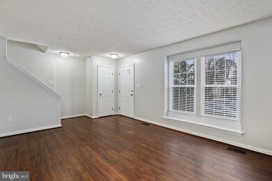 916 Chestnut Wood Ct, Chestnut Hill Cove, MD 21226 - photo 6