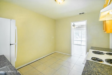 5614 Green Forest Dr, Jacksonville, FL 32244 - photo 5