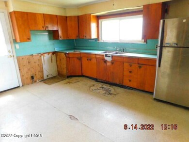 218 Prospect St, Dunmore, PA 18512 - photo 5