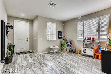 10531 Laurel Mountain Ln, Las Vegas, NV 89166 - photo 4