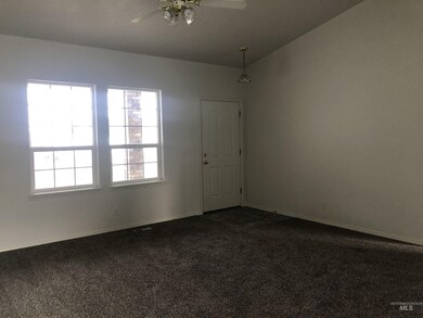 535 S Valley Dr, Nampa, ID 83686 - photo 7