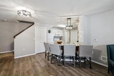 3799 Village Run Dr unit 202, Des Moines, IA 50317 - photo 3