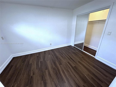 1025 NW 7th Ave unit B, Fort Lauderdale, FL 33311 - photo 4