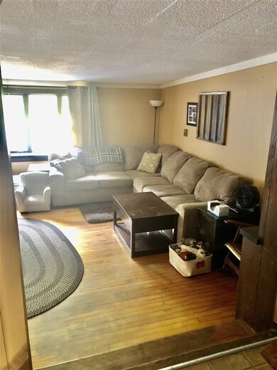 25 Edgewood St, Claremont, NH 03743 - photo 7