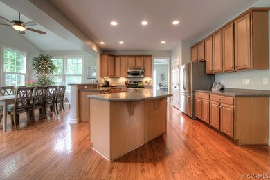 Eat-in Kitchen with gorgeous breakfast room, hardw