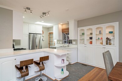 Charming custom built-ins!