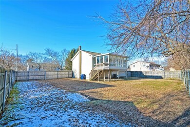 46 Lloyd Ave, Warwick, RI 02889 - photo 3