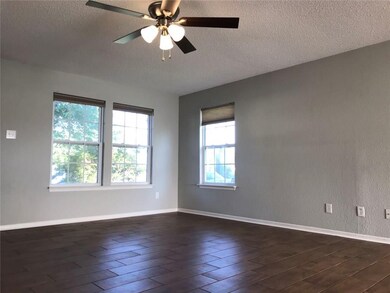 14386 Forsythia Ln, Fishers, IN 46038 - photo 4