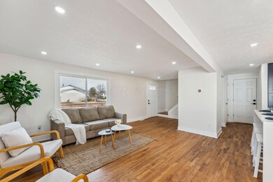 22-web-or-mls-3357-quaker-rd