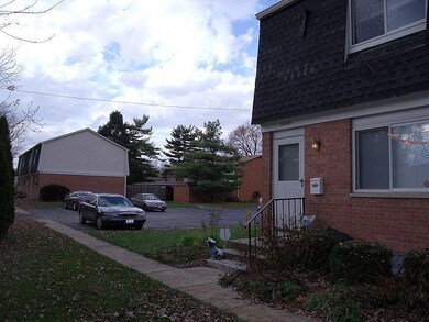 5442 Rockwood Ct unit R15, Columbus, OH 43229 - photo 2