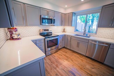 322_E_Bluebell_Lane_(17_of_48)