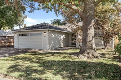 1132 Hampton Dr, Central Point, OR 97502 - photo 5