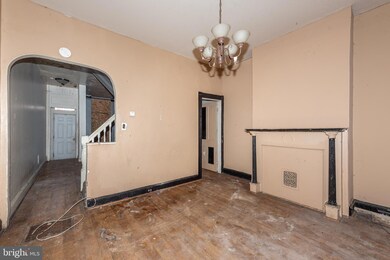 811 Appleton St, Baltimore, MD 21217 - photo 5