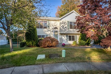 11 Devon Ct, Warwick, RI 02889 - photo 3