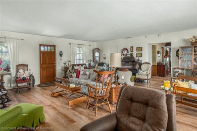 310 Lake Mirror Dr, Lake Placid, FL 33852 - photo 5