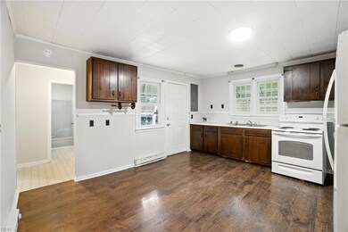 803 Walnut St, Franklin, VA 23851 - photo 5