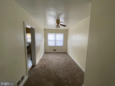 2132 Redthorn Rd, Middle River, MD 21220 - photo 3