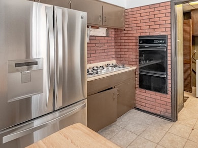 6420 W 85th Place, Burbank, IL 60459 - photo 6