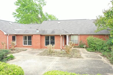 73 Mayfield Rd, Laurel, MS 39443 - photo 6