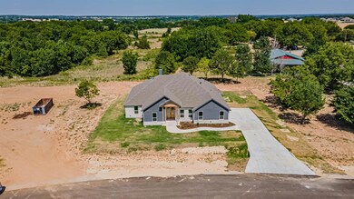 110 Bluegrass Trail, Springtown, TX 76082 - photo 4