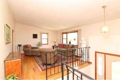 14 Whittemore Ln, Stoneham, MA 02180 - photo 4