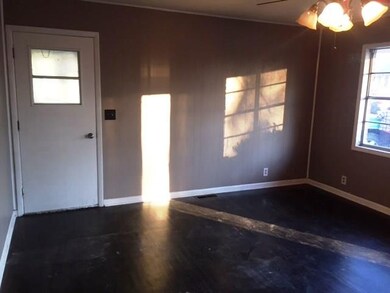 908 NW A St, Bentonville, AR 72712 - photo 5