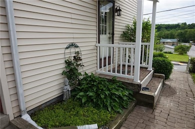 324 N 2nd St, West Newton, PA 15089 - photo 4