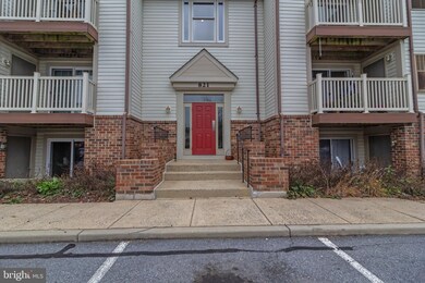 821 Stratford Way unit E, Frederick, MD 21701 - photo 2