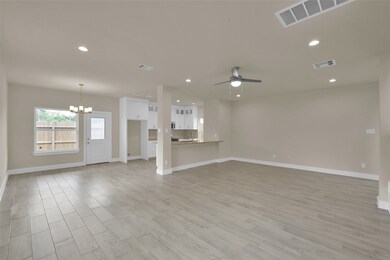 6615 Knox St, Houston, TX 77091 - photo 5