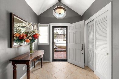 107 Algonquin Rd unit 107, Chestnut Hill, MA 02467 - photo 2