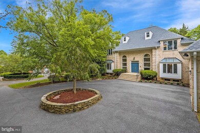 11633 Falls Rd, Potomac, MD 20854 - photo 2