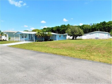 36913 Kiowa Ave, Zephyrhills, FL 33542 - photo 5