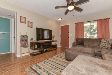 13805 N Garden Court Dr unit 145, Sun City, AZ 85351 - photo 5