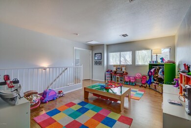 Upstairs Loft 2
