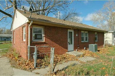2619 E 24th St, Des Moines, IA 50317 - photo 3
