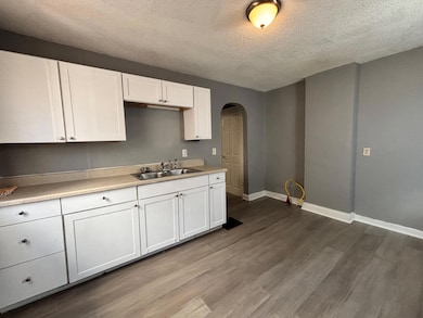 1091 S Champion Ave, Columbus, OH 43206 - photo 6