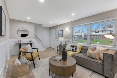 1380 Yellowglen Dr, Cincinnati, OH 45255 - photo 3